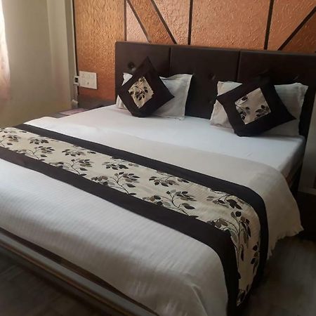 Neelam Palace Hotel Аджмер Екстериор снимка